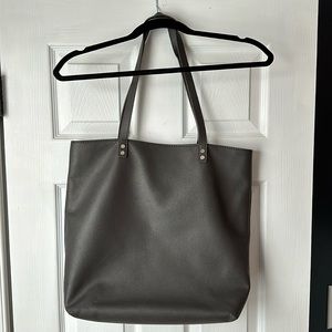 Thirty One Around Town Pebble faux leather